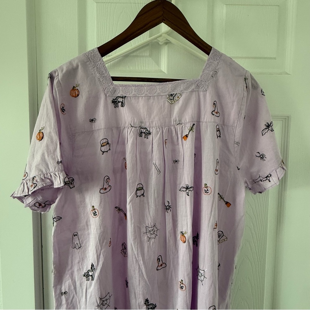 Printfresh Embroidered Pintuck Halloween Nightgown - Picture 6 of 6
